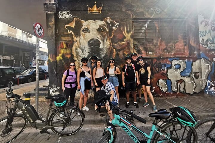 Athens Sunset Bike Tour: Regular & E‑Bike City Ride photo 4
