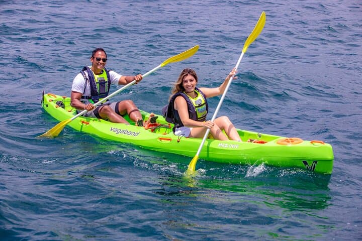 Sea Kayaking from Cape Town’s V&A Waterfront: Paddle beneath Table Mountain