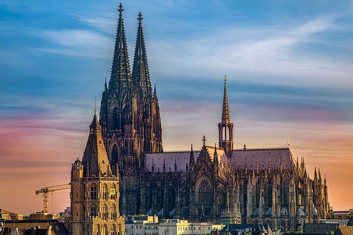 Self-Guided e-Scavenger Hunt in Cologne: Interactive City Game & Walking Tour photo 2