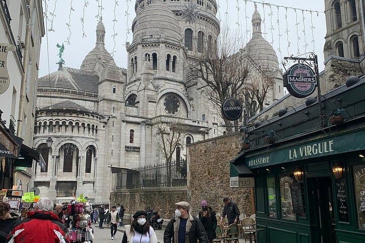 Layover in Paris: Private 4–5 Hour Customized City Tour with Driver-Guide photo 4