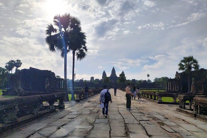 Angkor Highlights: 5-Day Siem Reap Historical Tour to Angkor Temples photo 2
