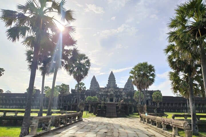 Angkor Highlights: 5-Day Siem Reap Historical Tour to Angkor Temples