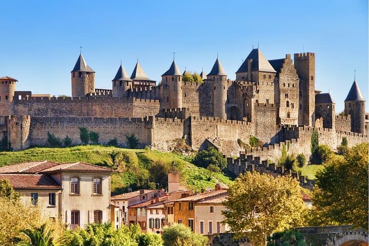 Explore Carcassonne: Interactive Medieval Ghost Walk & City Puzzle photo 3