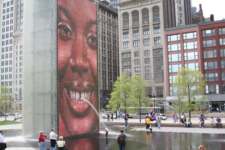 Chicago Heist City Game: Millennium Park Self-Guided Escape & Architecture Walk photo 5