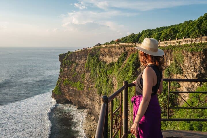 Tanah Lot to Uluwatu: Private Sunset Tour & Kecak Dance in Bali