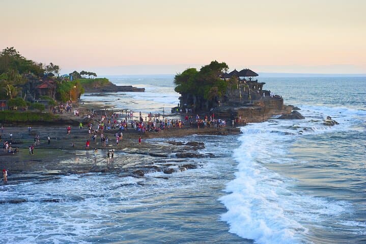 Tanah Lot to Uluwatu: Private Sunset Tour & Kecak Dance in Bali photo 2