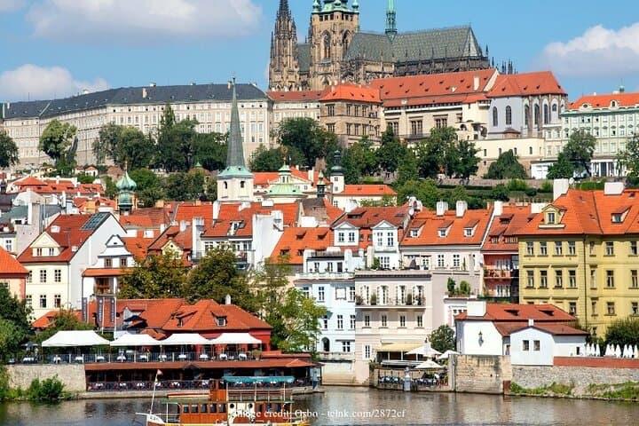 Private Half-Day Prague Castle and Lobkowicz Palace Tour photo 2