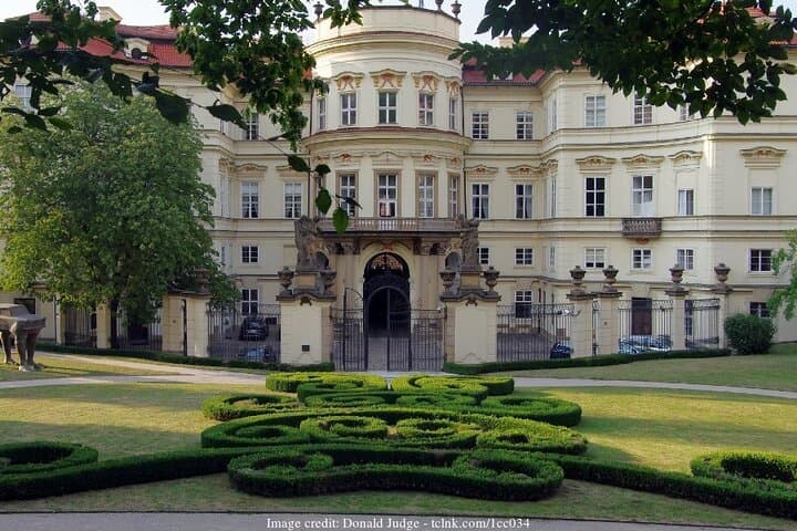 Private Half-Day Prague Castle and Lobkowicz Palace Tour photo 5