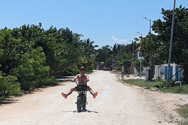 Mahahual Electric Bike Adventure: Coastline Tour to Colerain Lighthouse photo 5