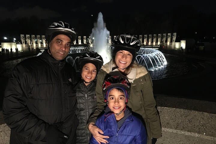 Night Ride Through DC: Private Monuments Bike Tour photo 4