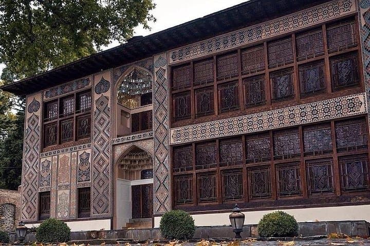 Sheki Day Tour: Palaces, Lakeside Views & Sweet Local Flavors (All-Inclusive) photo 4