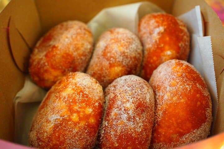 Diamond Head Sunrise Hike with Malasada & Bogart's Mini Acai — Half-Day Pickup photo 3