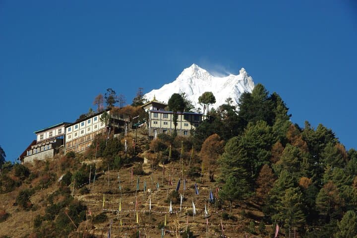 14-Day Manaslu Trek With Larkya Pass — Himalayan Crossing and Cultural Trails photo 4