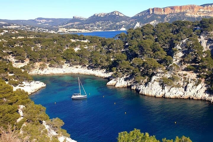 Cassis Calanques Hike: Port-Miou, Port-Pin & En-Vau Half-Day Trail photo 3