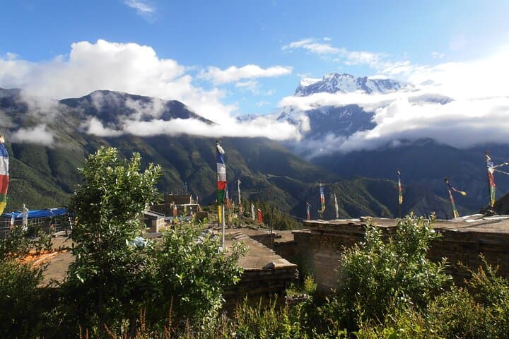 15-Day Annapurna Circuit Trek: Thorong La, Muktinath & Poon Hill Adventure photo 4