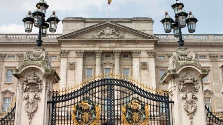 Inside London's Monarchy and Politics: Self-Guided Westminster Walking Tour photo 2