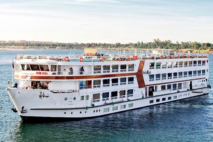 Aswan to Luxor: 2-Night Nile Cruise with Hot-Air Balloon & Temple Stops photo 2