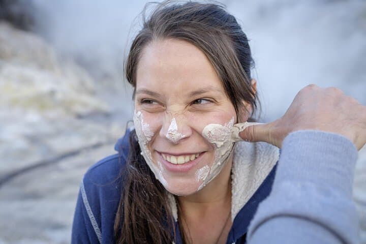 Rotorua Geothermal Day Trip: Te Puia & Hell's Gate Mud Spa Private Tour photo 6