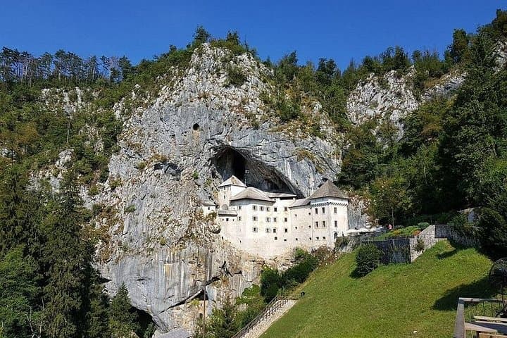 Ljubljana to Postojna Cave and Predjama Castle: Small-Group Half-Day Tour photo 4