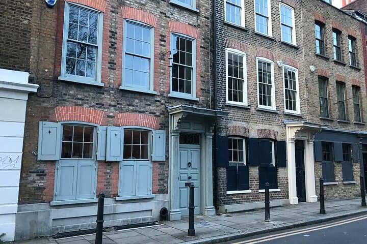 Jack the Ripper Walking Tour: Whitechapel Crime Scenes & Victorian East End photo 4