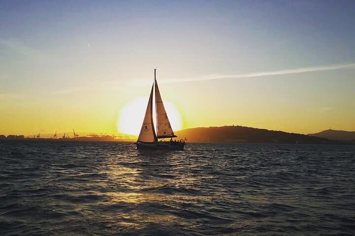Barcelona Sunset Sail: 2‑Hour Small-Group Tapas & Drinks from Port Vell photo 2