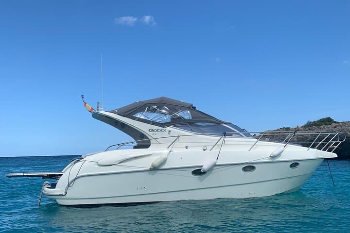 Mallorca Private Cove Cruise: 6-Hour Tour from Porto Cristo to Hidden Beaches