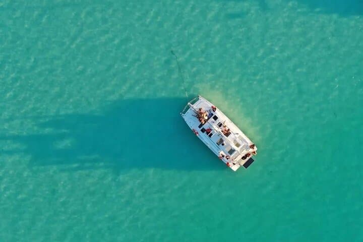 Catamaran Adventure in Bacalar Lagoon: 3-Hour Sailing & Swimming Tour photo 4