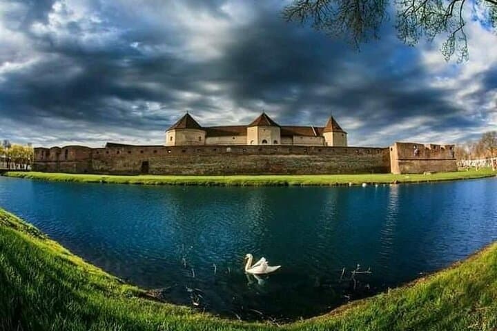 Private 4-Day Transylvania Tour from Bucharest — Brasov, Bran & Sighisoara photo 2
