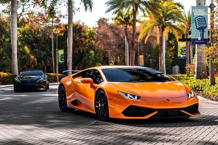 Elite Driving Experience in Naples: Exotic Car City Cruise with Gourmet Lunch