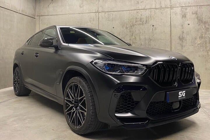 BMW X6 Luxury Transfer San Juan — Private Chauffeur with Champagne photo 6