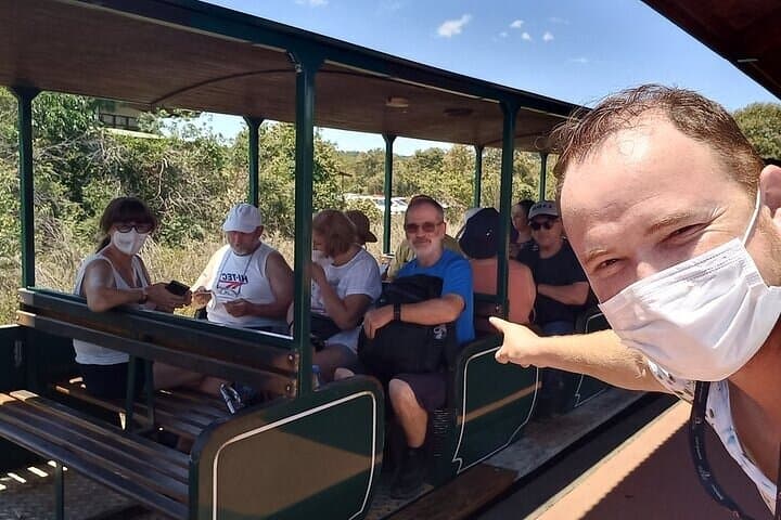 Private Full-Day Hike at Iguazú Falls: Argentina & Brazil Circuits