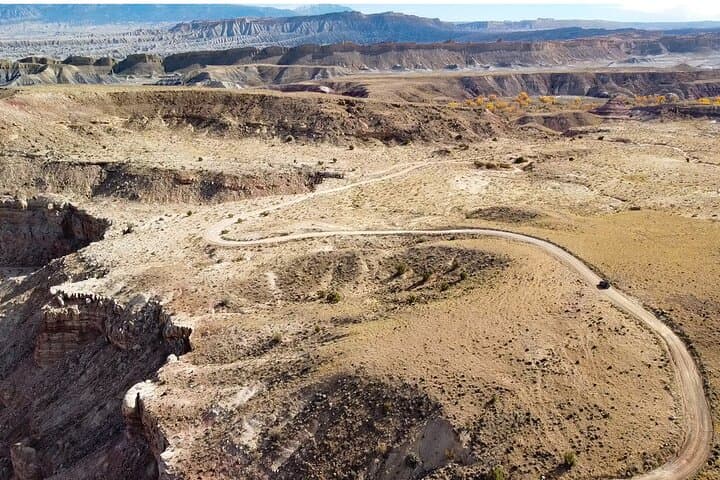Off-Road Cathedral Valley Loop: Jeep Tour in Capitol Reef National Park photo 5
