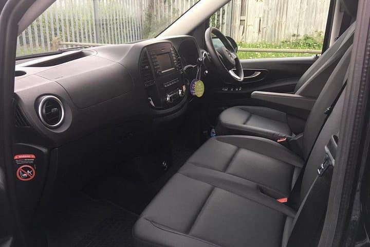 Full-Day London Chauffeur Tour in a Luxury Mercedes — Private & Customizable photo 4