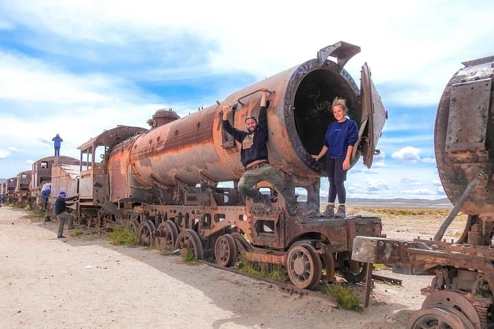 Uyuni Salt Flats: 3-Day La Paz to Uyuni Overnight Bus Adventure photo 4