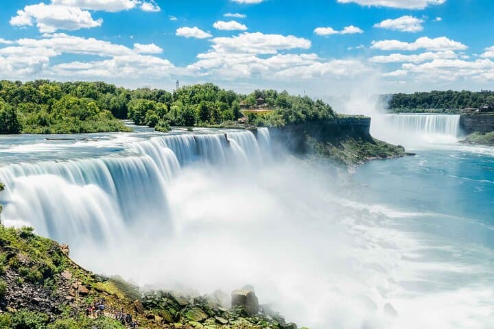 Explore Upstate New York: A 2-Day Adventure from NYC to Niagara Falls and Finger Lakes photo 3