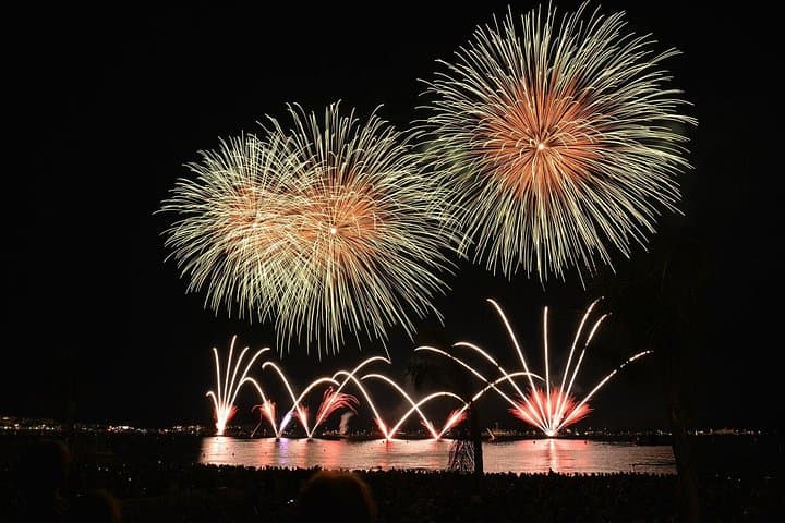 Celebrate New Year's Eve on Biscayne Bay: Miami Fireworks Cruise photo 4