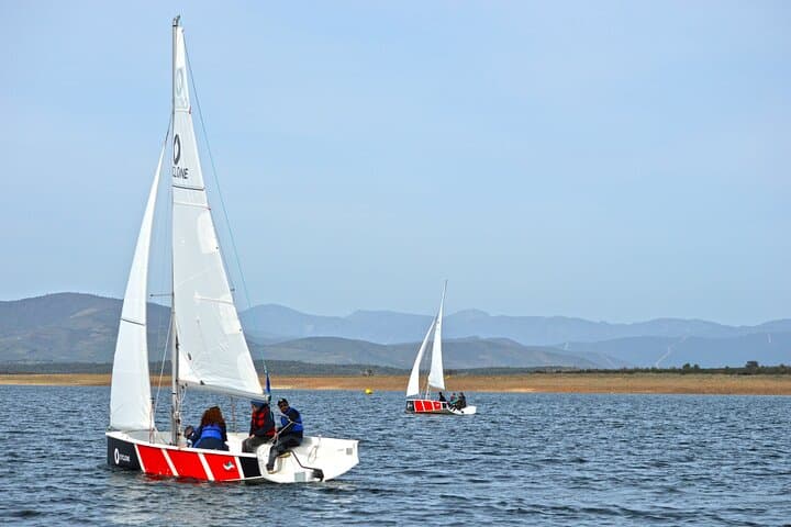 Learn to Sail on Valdecañas Reservoir — 3-Hour Sailing Experience Near Madrid photo 2