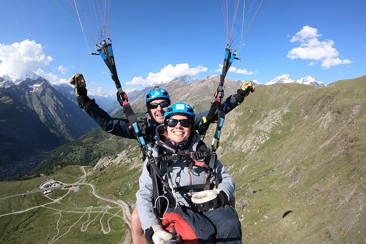 Soar Above the Matterhorn: Tandem Paragliding from Zermatt (20–25 min) photo 3