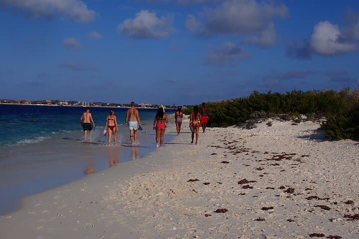 Snorkel Marathon: 3-Stop Boat Snorkeling from Kralendijk with Drinks & Local Bites photo 4