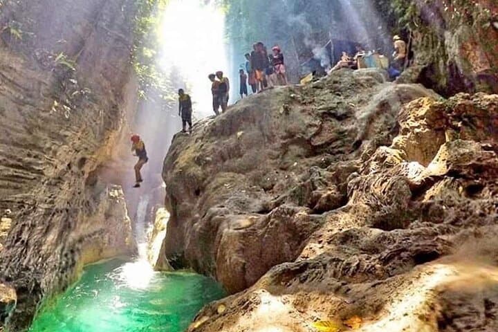Kawasan Falls Canyoneering: Full-Course Badian Adventure with Lunch & Transfer photo 3