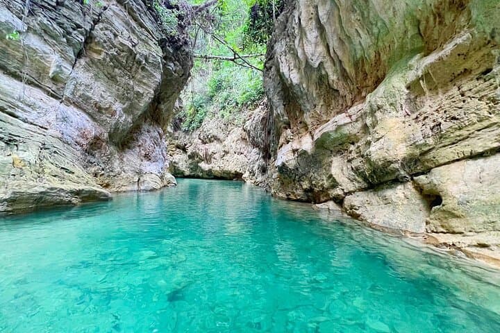 Kawasan Falls Canyoneering: Full-Course Badian Adventure with Lunch & Transfer photo 4