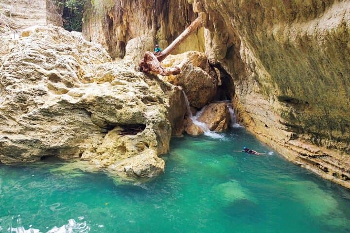 Kawasan Falls Canyoneering: Full-Course Badian Adventure with Lunch & Transfer photo 2