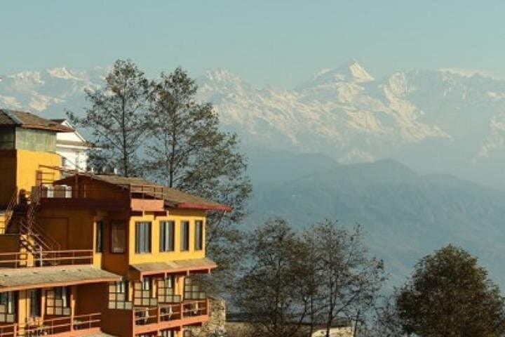 Nagarkot Sunrise Hike to Changu Narayan: Day Trek from Kathmandu photo 4