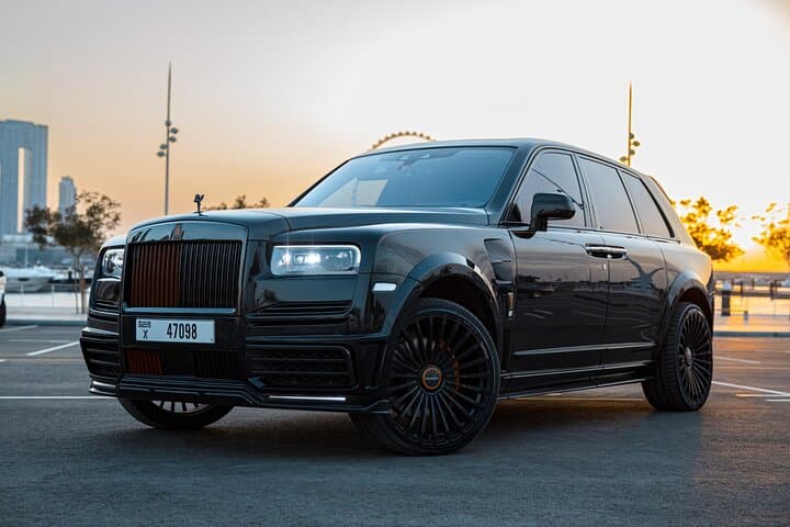 Dubai Rolls-Royce Private Transfer — Cullinan MANSORY Chauffeured Service photo 4