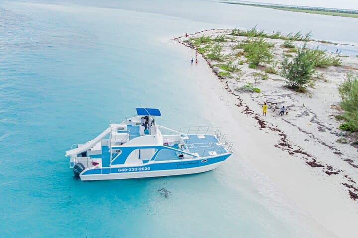 Private Catamaran Tour from Providenciales: Half Moon Bay & Little Water Cay photo 2
