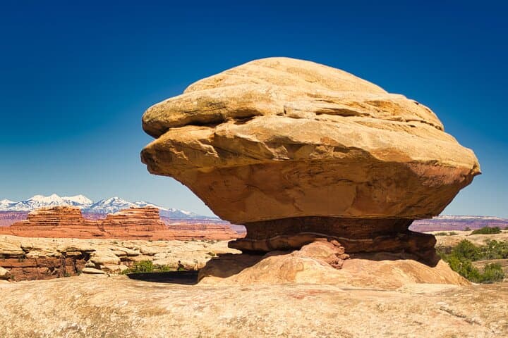 Canyonlands Backcountry 4x4 Tour: Shafer Trail, Musselman Arch & Petroglyphs photo 5