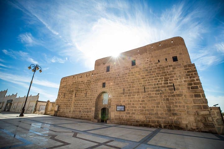 Wonders of Tabuk: 3-Day Jabal Al Lawz, Wadi Al Disah & Neom Desert Tour