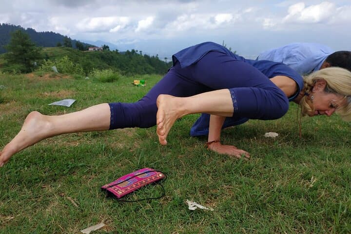 6-Day Panoramic Yoga Trek: Chisapani to Nagarkot & Dhulikhel Himalayan Hike photo 6