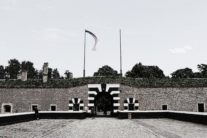 Inside Terezin: Private Small Fortress & Jewish Ghetto Day Tour from Prague