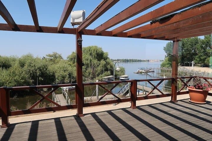 Ribatejo Falconry & Salt Flats Private Tour from Lisbon photo 4
